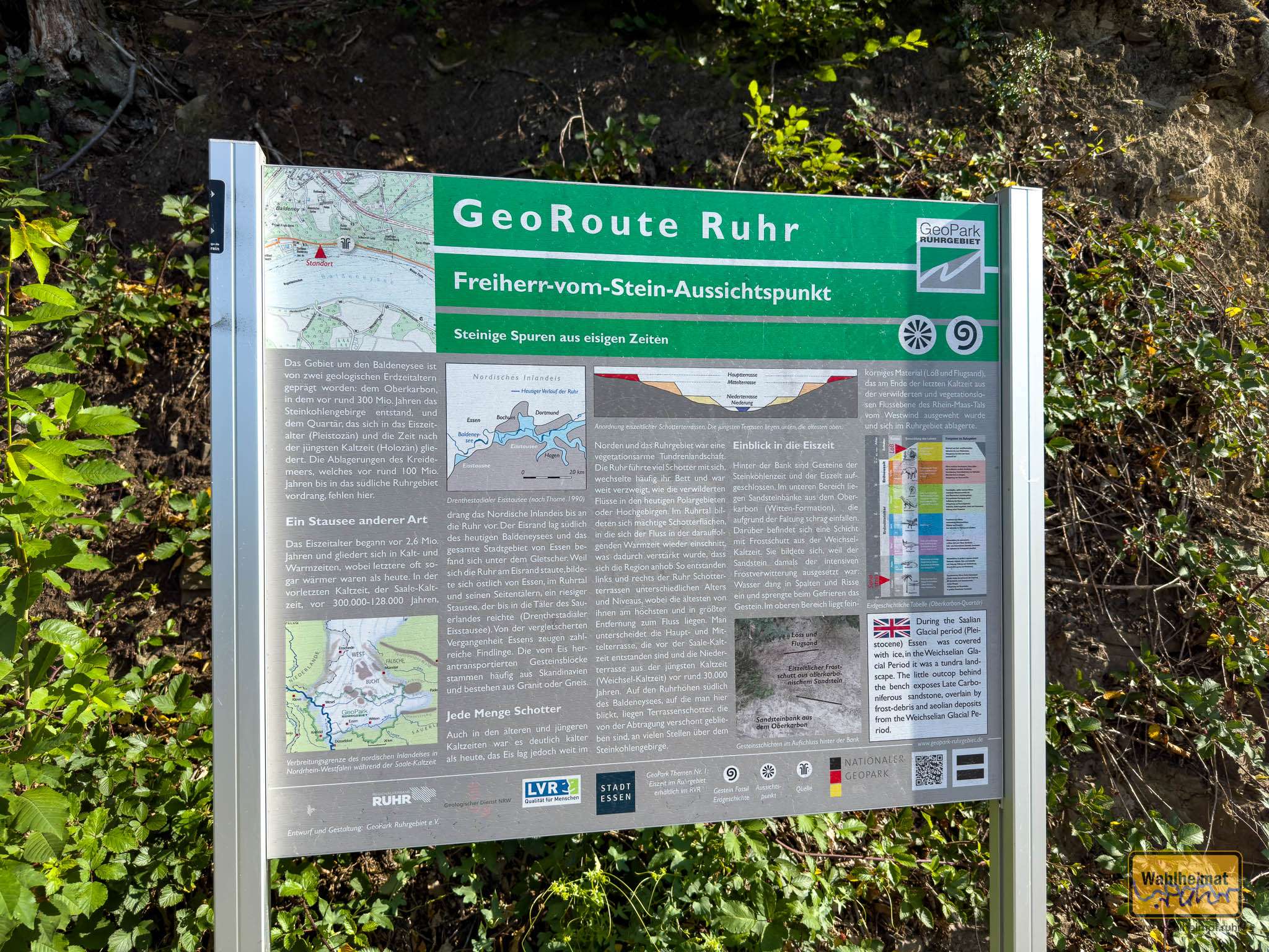Hinweisschild der GeoRoute Ruhr für den Freiherr-vom-Stein-Aussichtspunkt